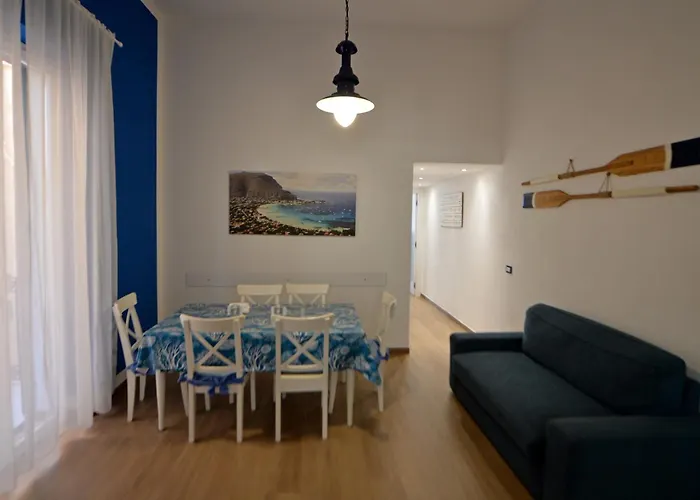 Adams Apartment *